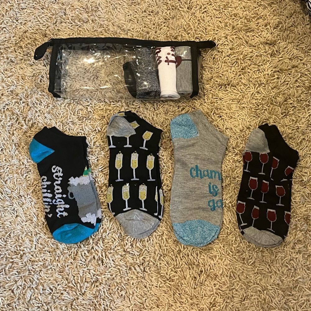 Ladies socks Bundle of 7​